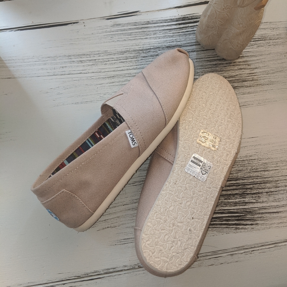 Toms Flats